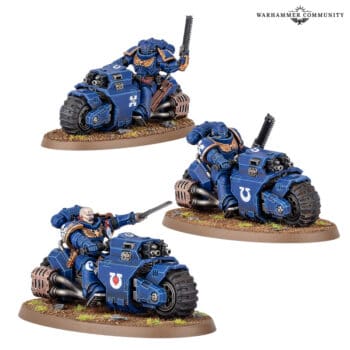 Escuadra de Batidores Space Marines: tres motos de asalto Ultramarines